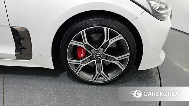 Kia Stinger id 2991254 из Кореи 15