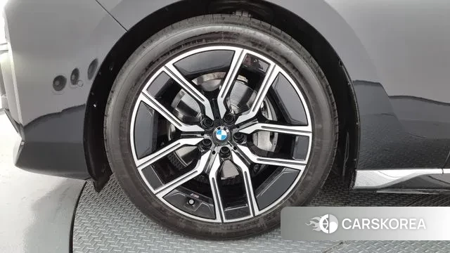 BMW 7 Series (G70) id 3457146 из Кореи 15