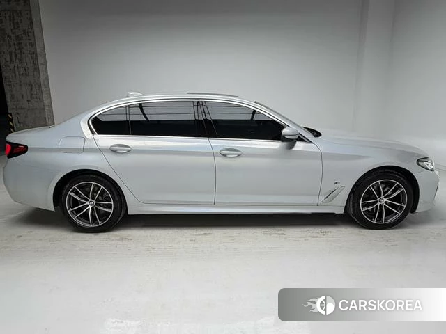 BMW 5 series id 4264103 из Китая 12