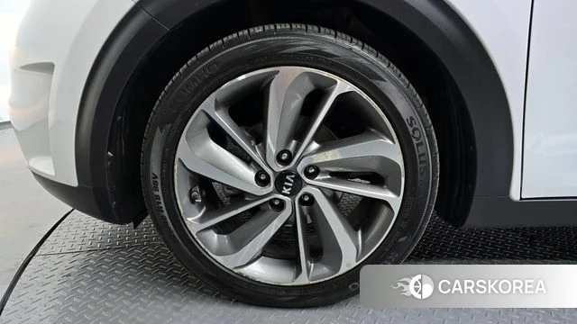 Kia Niro id 4197241 из Кореи 15