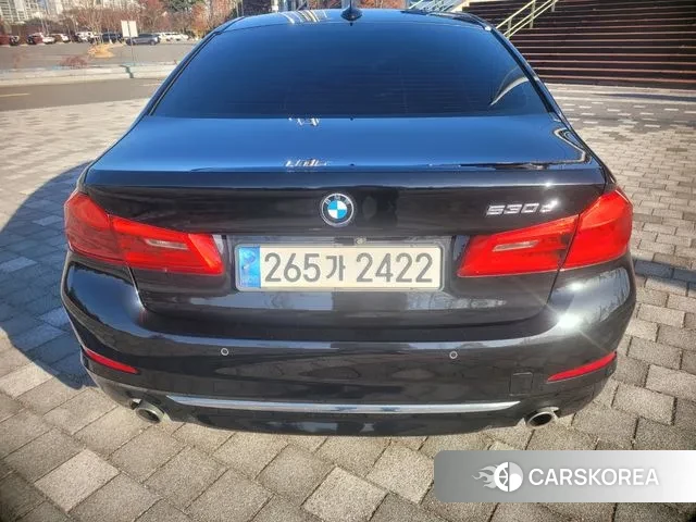 BMW 5 Series (G30) id 3469773 из Кореи 15