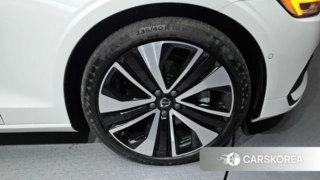 Volvo S60 3rd generation id 3805427 из Кореи 15