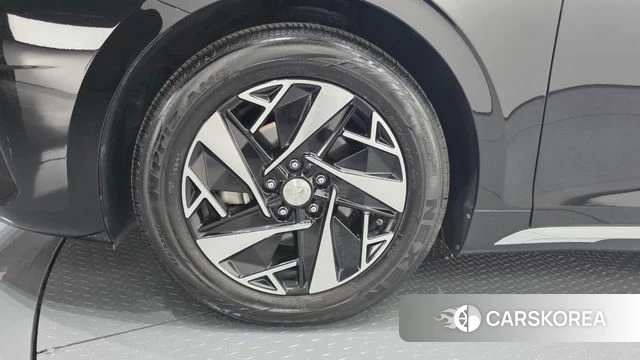 Hyundai The New Grandeur IG Hybrid id 4225189 из Кореи 28