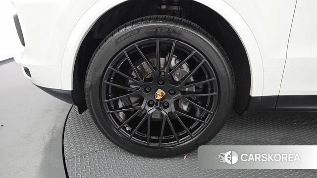 Porsche Cayenne (PO536) id 4647370 из Кореи 28
