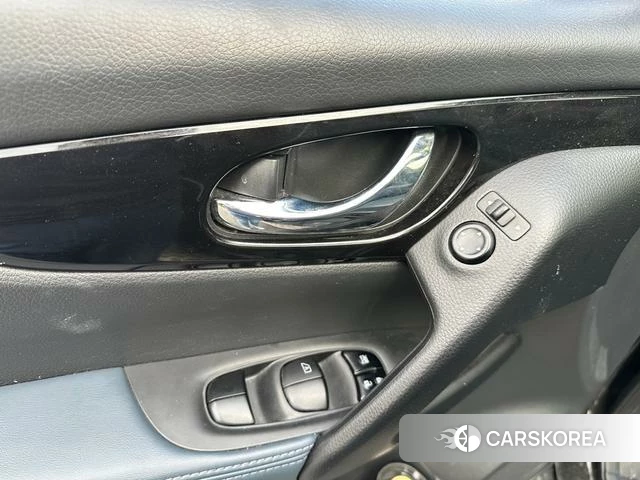 Nissan Qashqai id 4301235 из Китая 16