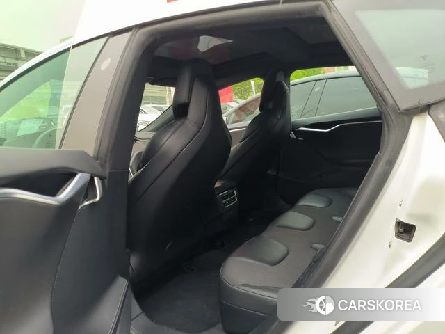 Tesla Model S id 4208497 из Китая 12