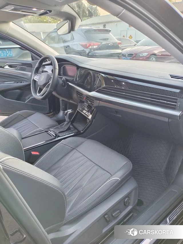 Volkswagen Passat PHEV 2023 Черный из Китая, фото 5