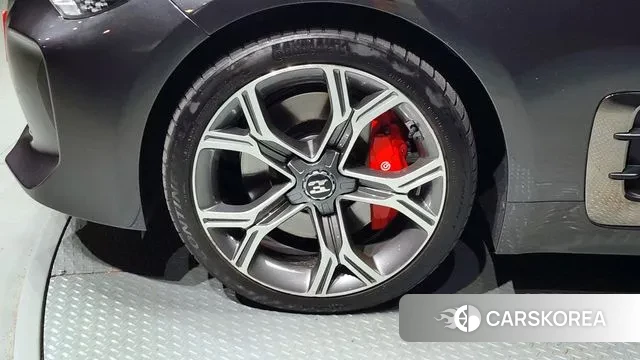 Kia Stinger id 3176286 из Кореи 15