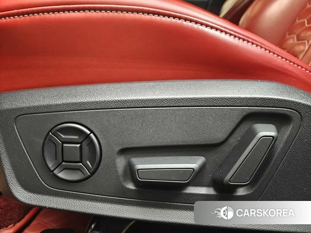 Audi A6L id 4259410 из Китая 21