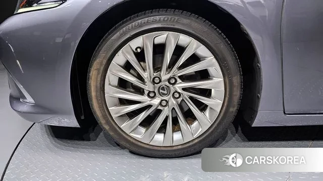 Lexus ES300h 7th generation id 3330488 из Кореи 15