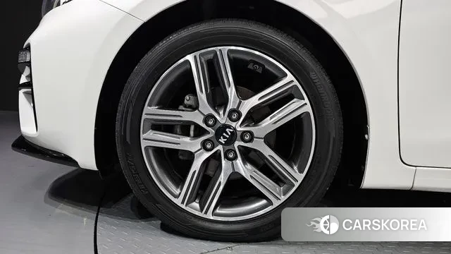 Kia Come New K3 id 3509936 из Кореи 15