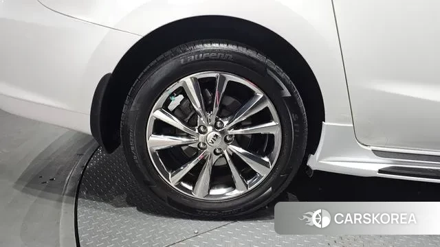 Kia The New Carnival id 3703806 из Кореи 15