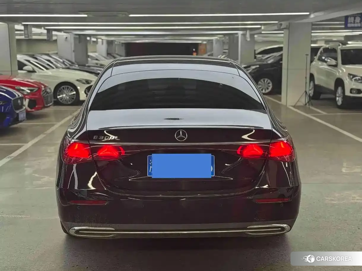 Mercedes-Benz E-Class 2024 Черный из Китая, фото 5