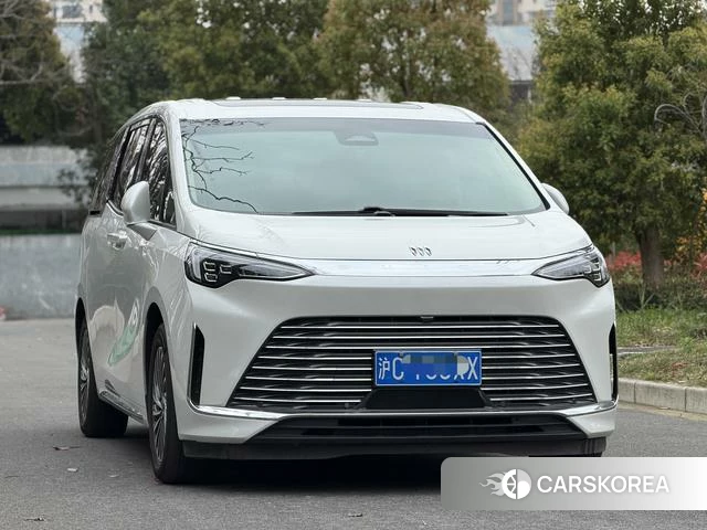 Buick century 2024 Белый из Китая, фото 6