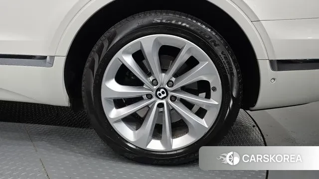 Bentley Bentayga id 3402314 из Кореи 15