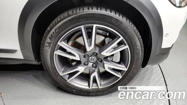 Volvo V90 Cross-Country id 2881743 из Кореи 15