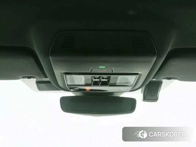 Audi Q5 e-tron id 3969106 из Китая 20