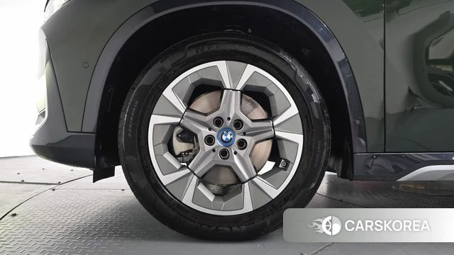 BMW iX1 (U11) id 4177668 из Кореи 15