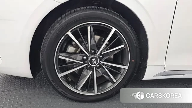 Hyundai The New Grandeur IG id 3777181 из Кореи 15