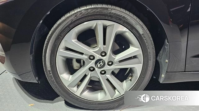 Hyundai Avante AD id 4737718 из Кореи 25