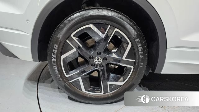 Volkswagen Touareg 3rd generation id 4691152 из Кореи 31