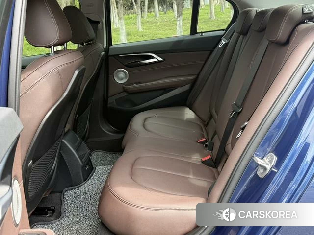 BMW 1 series id 4264937 из Китая 16