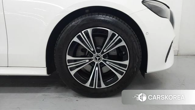 Mercedes-Benz E-Class W214 id 4847244 из Кореи 15