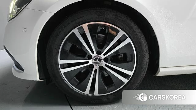Mercedes-Benz E-Class W213 id 4754580 из Кореи 28