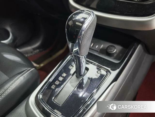 Nissan TIIDA id 4215580 из Китая 14