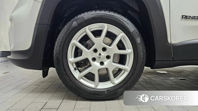 Jeep Renegade id 4604844 из Кореи 26