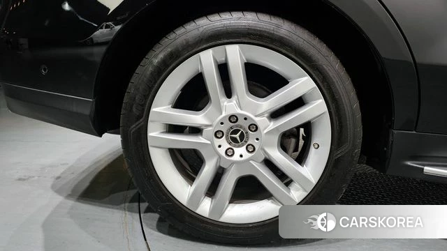 Mercedes-Benz GLE - Class W166 id 3873744 из Кореи 15