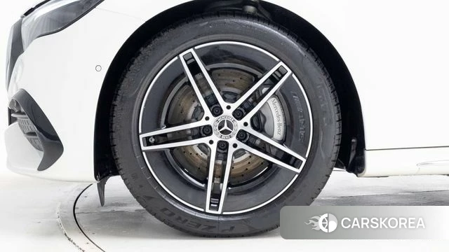 Mercedes-Benz E-Class W214 id 4782953 из Кореи 14