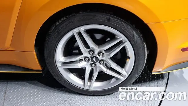 Ford Mustang id 2202640 из Кореи 15