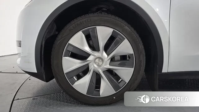Tesla Model Y id 3011144 из Кореи 15