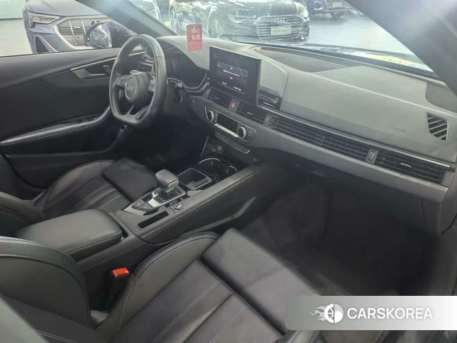 Audi A4L id 3939532 из Китая 14