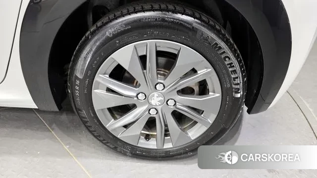 Peugeot e-208 second Generation id 3405818 из Кореи 15