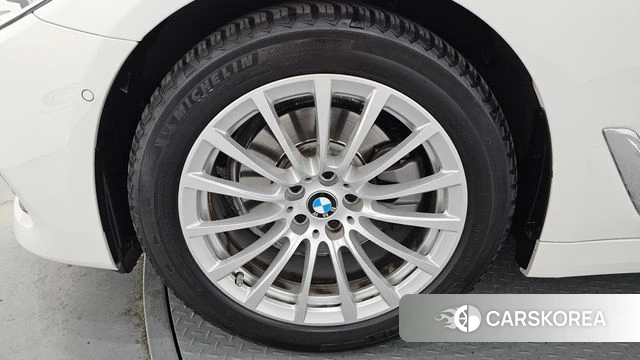 BMW 5 Series (G30) id 3861238 из Кореи 15