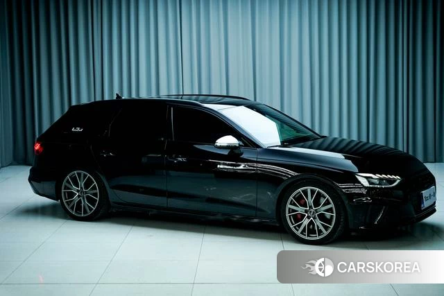 Audi S4 2024 Черный из Китая, фото 5