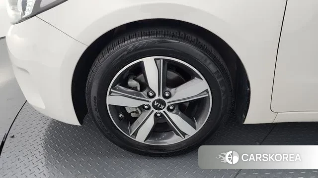 Kia The New K3 id 3460337 из Кореи 15