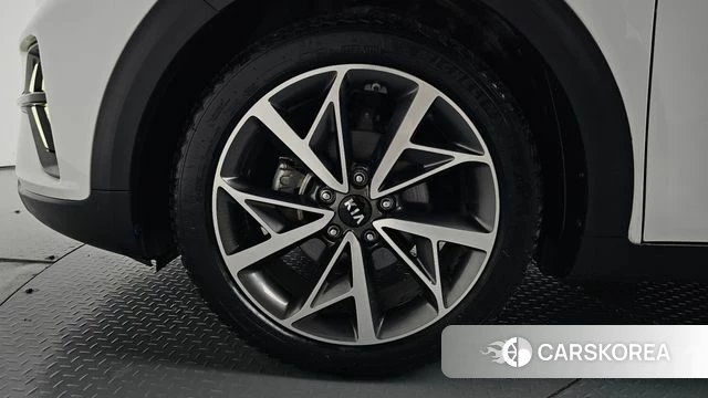 Kia The New Niro id 4855790 из Кореи 15