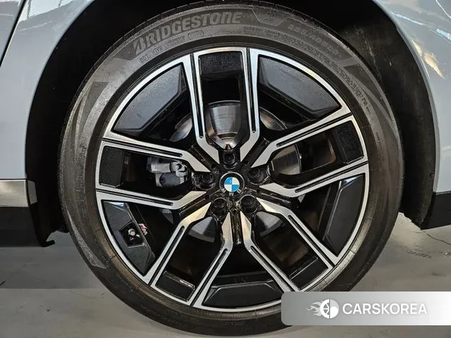 BMW 7 Series (G70) id 3341629 из Кореи 15