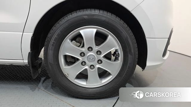 Hyundai The New Grand Starex id 4508356 из Кореи 25
