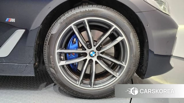 BMW 5 Series (G30) id 3864731 из Кореи 15