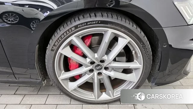 Audi S6 (C8) id 3247432 из Кореи 15