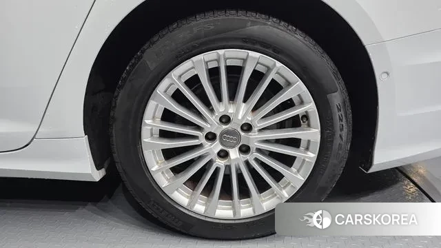 Audi A6 (C8) id 3681702 из Кореи 15