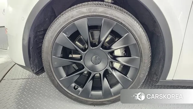 Tesla Model Y id 3421222 из Кореи 15