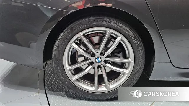 BMW 5 Series (G30) id 3530493 из Кореи 15