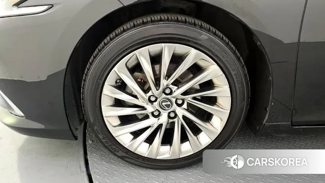 Lexus ES300h 7th generation id 3778898 из Кореи 15