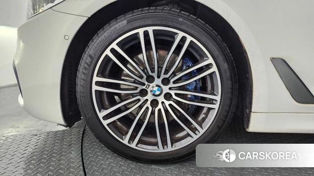 BMW 5 Series (G30) id 4574070 из Кореи 29