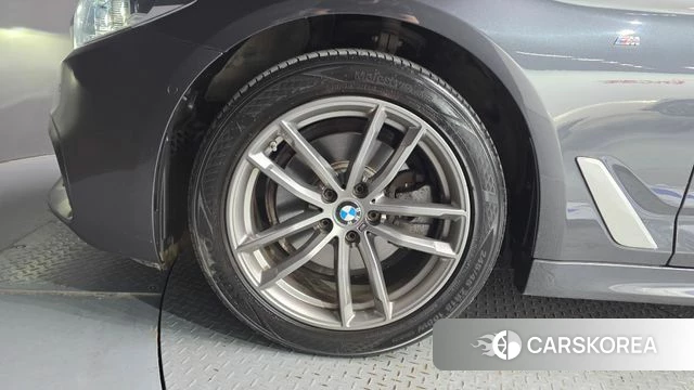 BMW 5 Series (G30) id 4543659 из Кореи 15